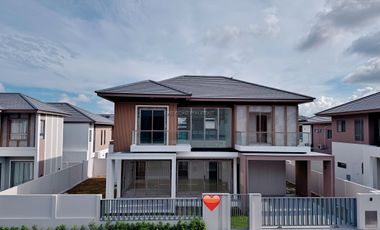 Casa en venta de 4 habitaciones en Bang Lamung, Chonburi