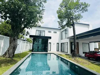 For rent 4 bed villa in Mueang Chiang Mai, Chiang Mai