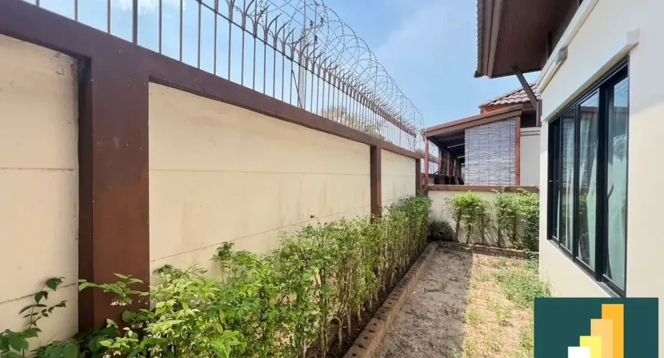 For rent and for sale 2 bedrooms house in Bang Lamung, Chonburi