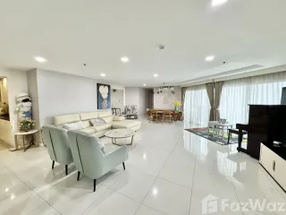 For sale 4 bed condo in Huai Khwang, Bangkok