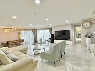 For sale 4 bed condo in Huai Khwang, Bangkok