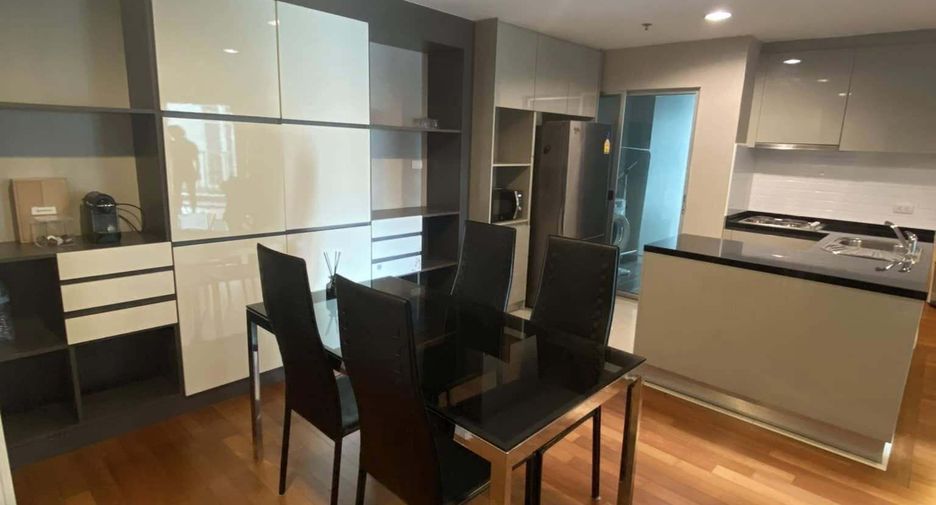 For sale 2 bed condo in Huai Khwang, Bangkok