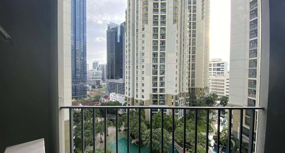 For sale 2 bed condo in Huai Khwang, Bangkok