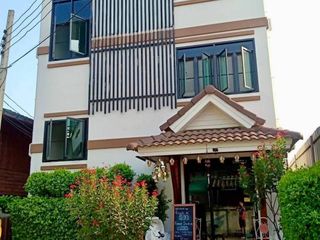 For sale 12 bed hotel in Mueang Chiang Mai, Chiang Mai