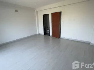 For sale 3 bed townhouse in Mueang Chiang Mai, Chiang Mai