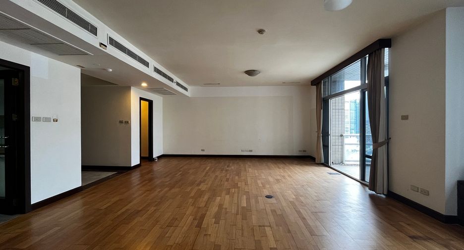 For sale 3 bedrooms condo in Pathum Wan, Bangkok