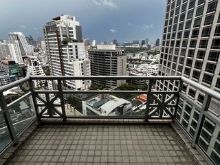 For sale 3 bedrooms condo in Pathum Wan, Bangkok