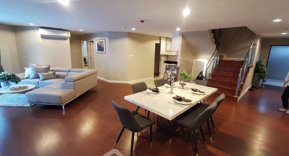 For rent 5 bed condo in Huai Khwang, Bangkok