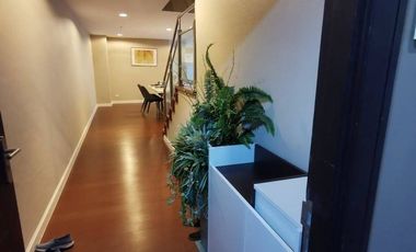 For rent 5 bed condo in Huai Khwang, Bangkok