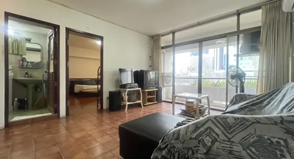 For sale 2 Beds condo in Khlong Toei, Bangkok