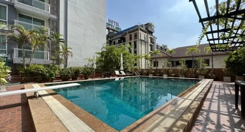For sale 2 Beds condo in Khlong Toei, Bangkok