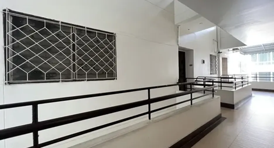 For sale 2 Beds condo in Khlong Toei, Bangkok
