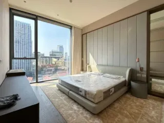À louer 2 chambres condo à Pathum Wan, Bangkok