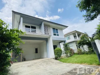 For rent 3 bed house in Phra Samut Chedi, Samut Prakan