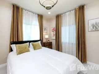 For sale 4 bed townhouse in Pran Buri, Prachuap Khiri Khan