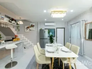 For sale 2 bed townhouse in Pran Buri, Prachuap Khiri Khan