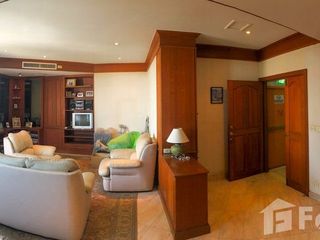 For sale 2 Beds condo in Yan Nawa, Bangkok