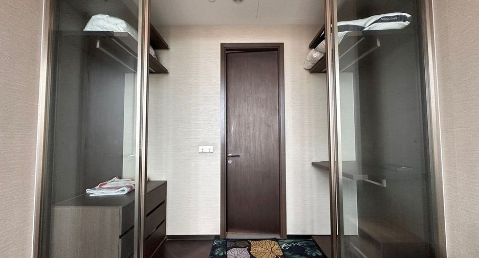 For sale 1 bed condo in Khlong Toei, Bangkok