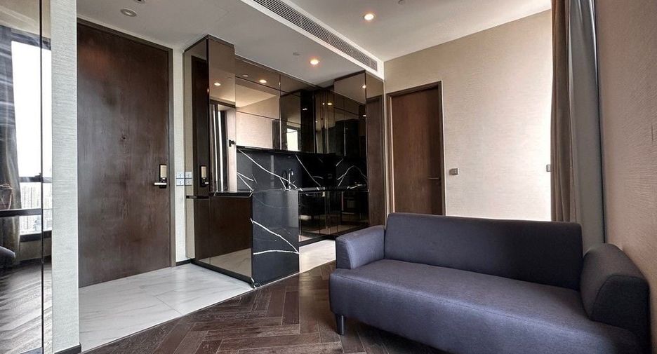 For sale 1 bed condo in Khlong Toei, Bangkok