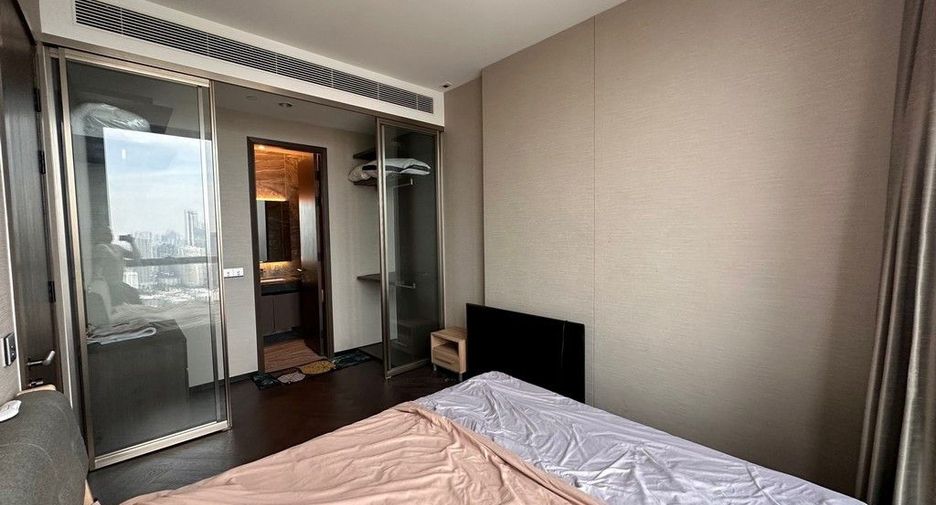 For sale 1 bed condo in Khlong Toei, Bangkok