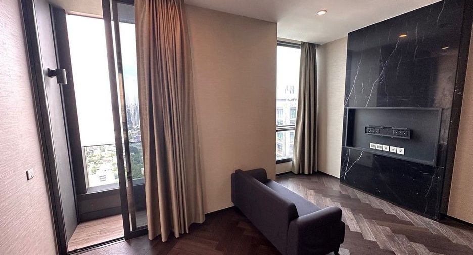 For sale 1 bed condo in Khlong Toei, Bangkok
