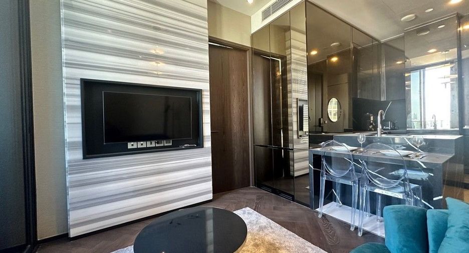 For sale 1 bed condo in Khlong Toei, Bangkok