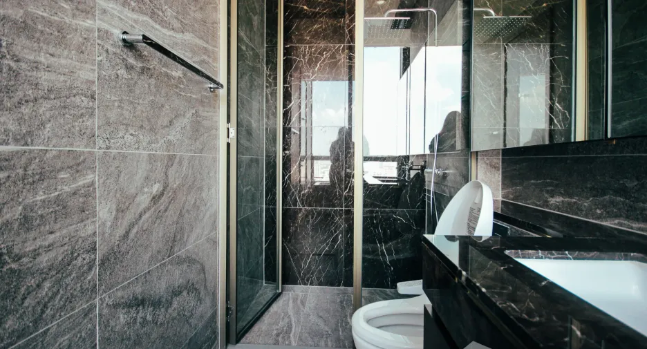For sale 2 bed condo in Khlong Toei, Bangkok