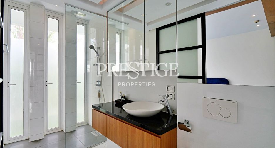 For sale and for rent 2 bedrooms condo in Sattahip, Chonburi