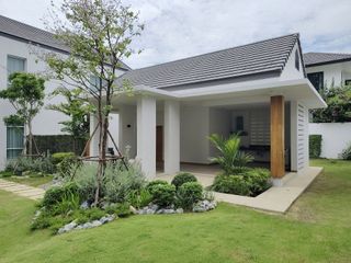 For rent 4 Beds villa in Mueang Chiang Mai, Chiang Mai