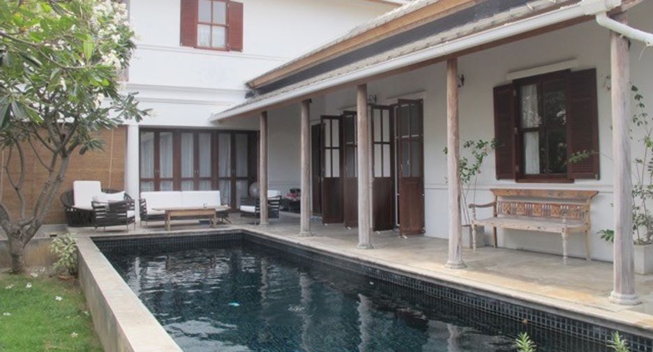 For sale 4 bedrooms house in Hua Hin, Prachuap Khiri Khan