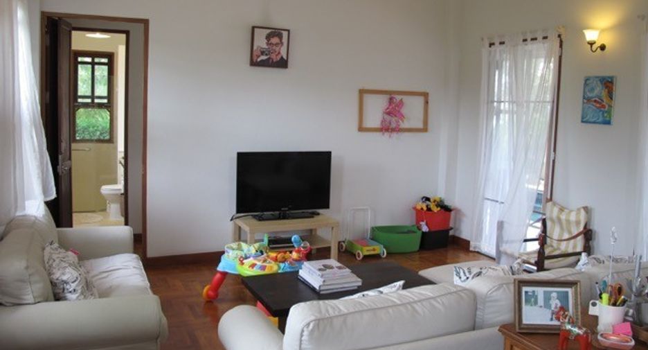 For sale 4 bedrooms house in Hua Hin, Prachuap Khiri Khan