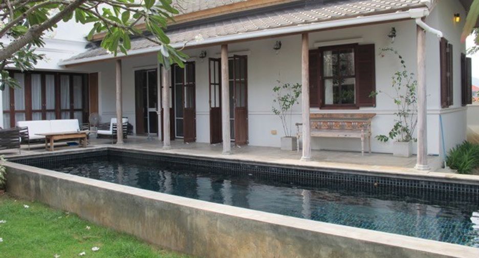 For sale 4 bedrooms house in Hua Hin, Prachuap Khiri Khan