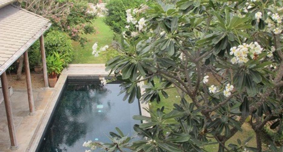 For sale 4 bedrooms house in Hua Hin, Prachuap Khiri Khan