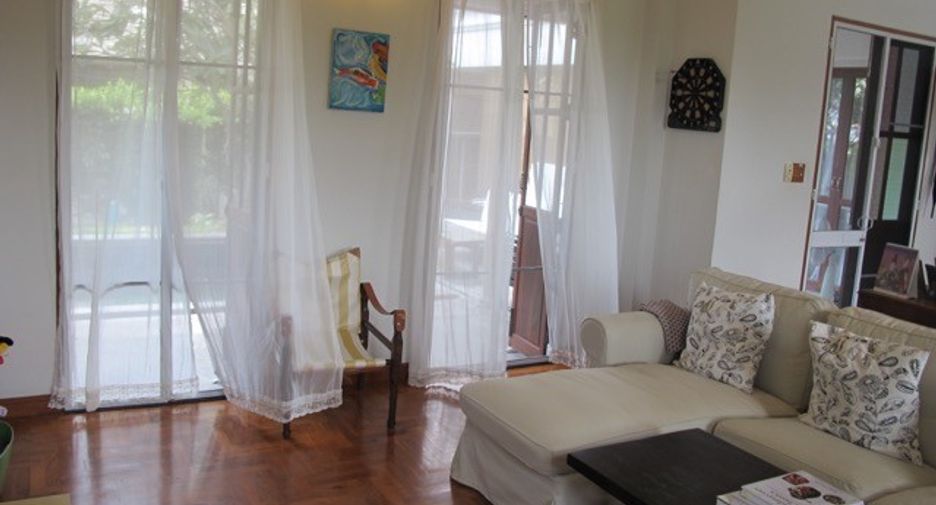 For sale 4 bedrooms house in Hua Hin, Prachuap Khiri Khan