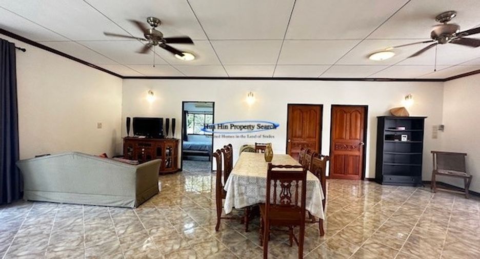 For rent 4 bedrooms house in Pran Buri, Prachuap Khiri Khan