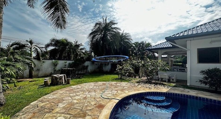 For rent 4 bedrooms house in Pran Buri, Prachuap Khiri Khan
