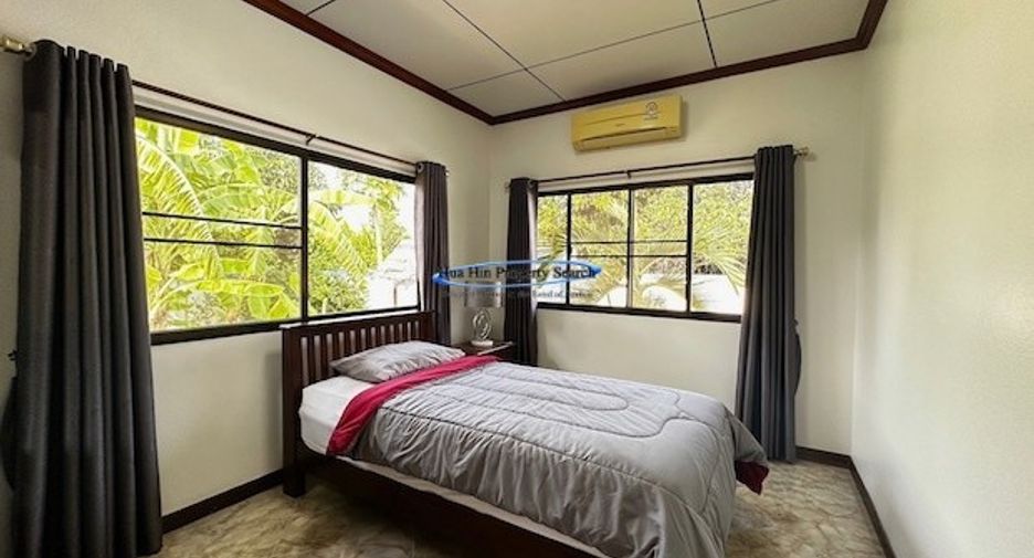 For rent 4 bedrooms house in Pran Buri, Prachuap Khiri Khan