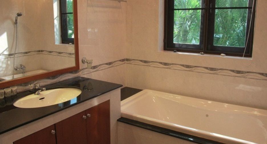 For rent 2 bedrooms house in Pran Buri, Prachuap Khiri Khan