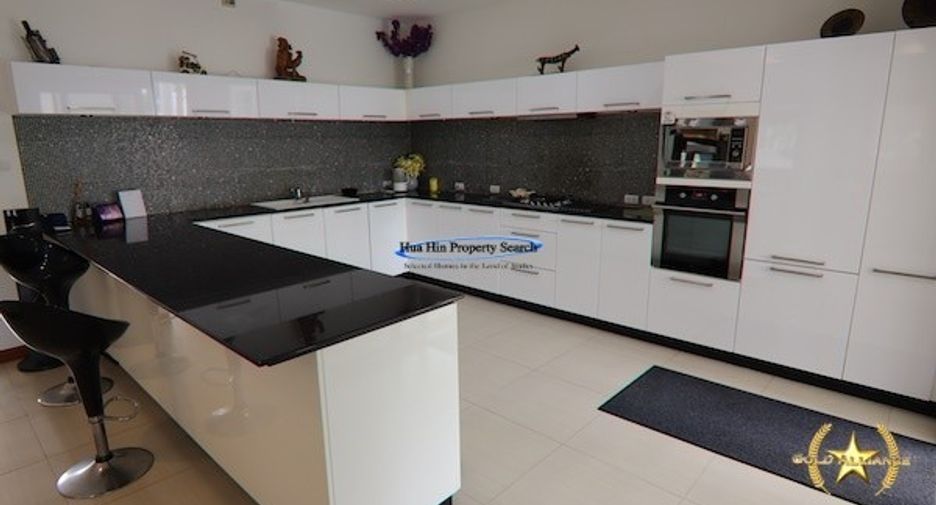 For sale 3 ベッドルーム house in Hua Hin, Prachuap Khiri Khan