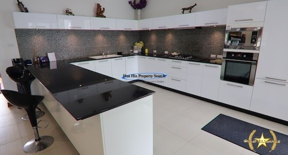 For sale 3 ベッドルーム house in Hua Hin, Prachuap Khiri Khan