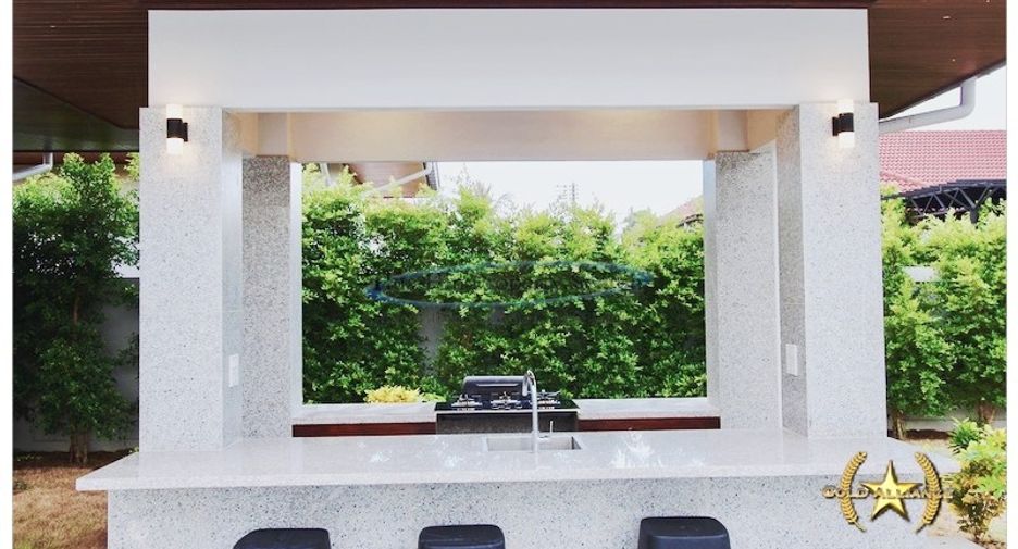 Casa en venta de 6 habitaciones en Sam Roi Yot, Prachuap Khiri Khan