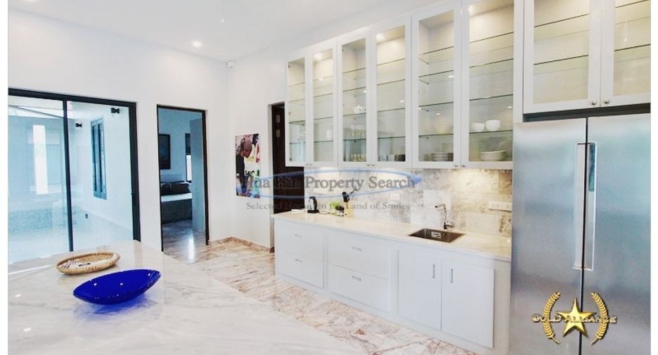 Casa en venta de 6 habitaciones en Sam Roi Yot, Prachuap Khiri Khan