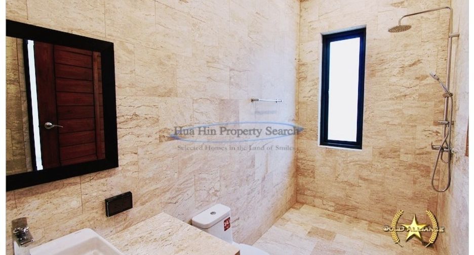 Casa en venta de 6 habitaciones en Sam Roi Yot, Prachuap Khiri Khan