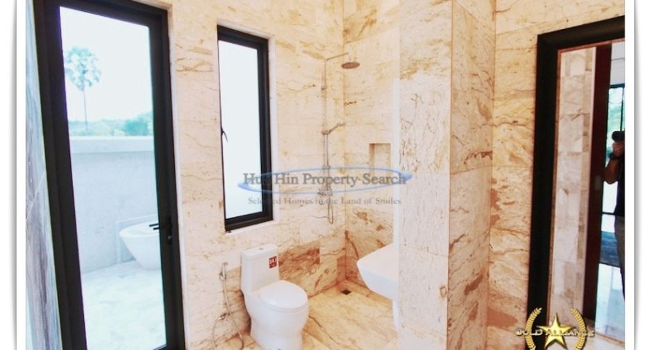 Casa en venta de 6 habitaciones en Sam Roi Yot, Prachuap Khiri Khan
