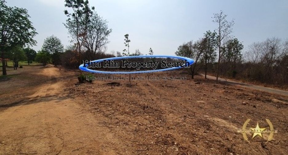 Terreno en venta en Cha Am, Phetchaburi