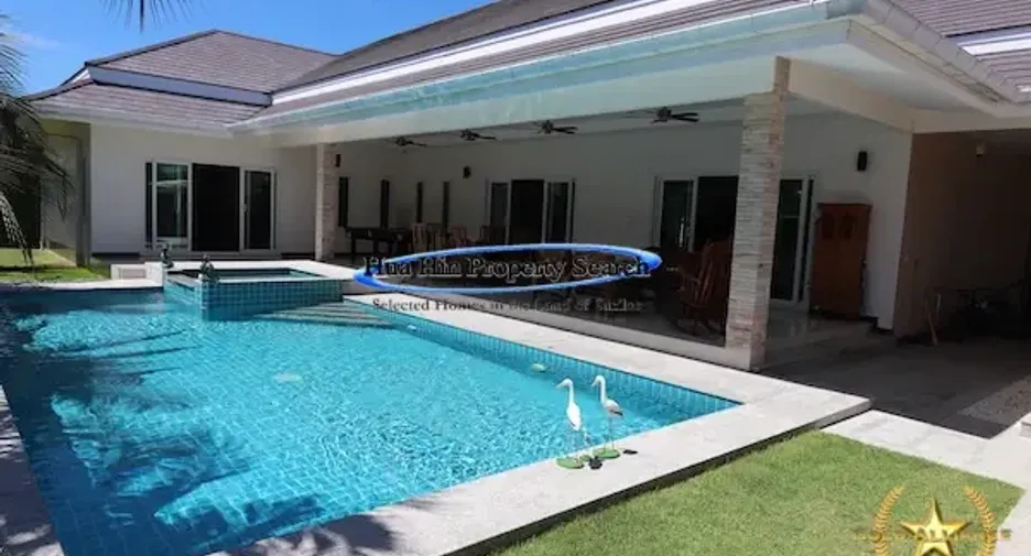 For sale 4 bedrooms house in Cha Am, Phetchaburi