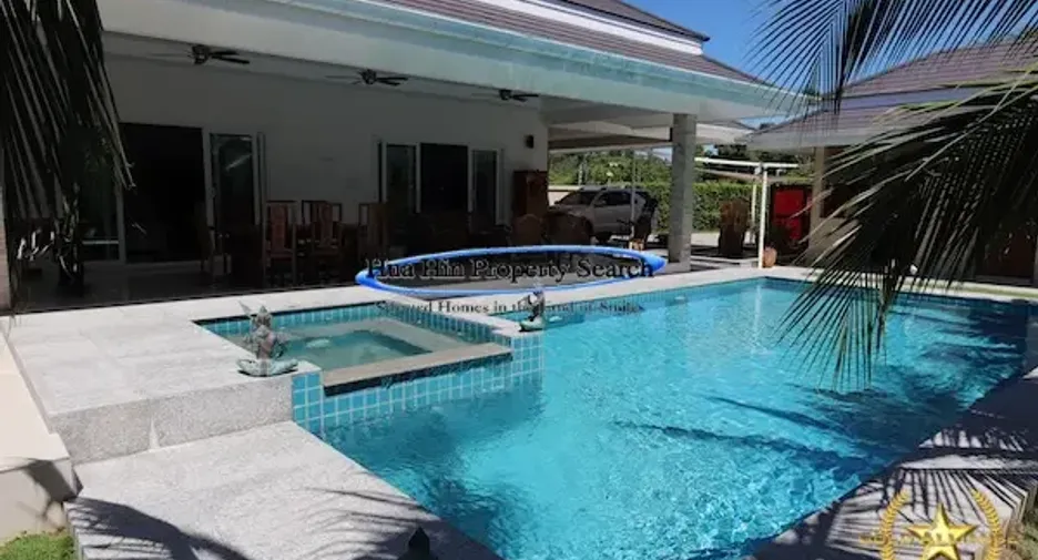 For sale 4 bedrooms house in Cha Am, Phetchaburi