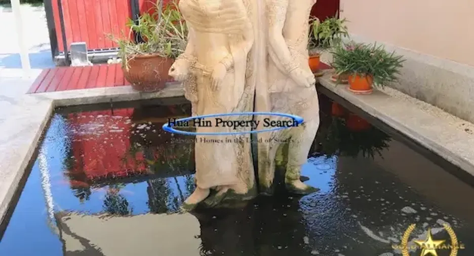 For sale 4 bedrooms house in Cha Am, Phetchaburi