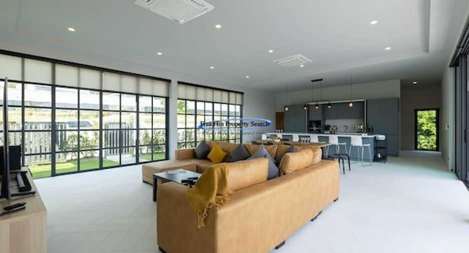 For sale 5 ベッドルーム house in Hua Hin, Prachuap Khiri Khan