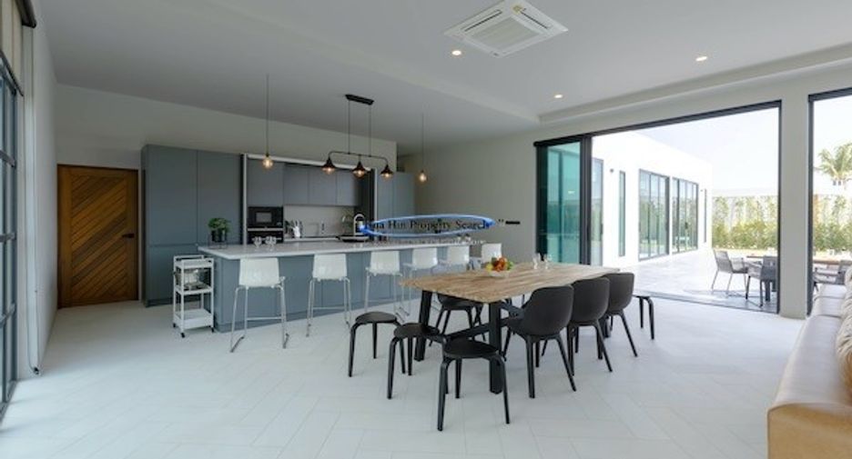 For sale 5 ベッドルーム house in Hua Hin, Prachuap Khiri Khan